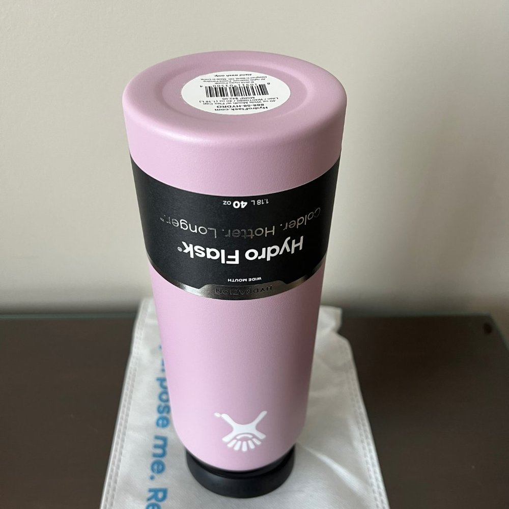 Hydro Flask Water Bottle - 40 fl.oz. Lilac. - Picture 4 of 5